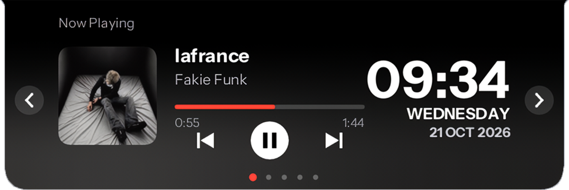 Poch now playing: album art, track title, progress bar and the clock